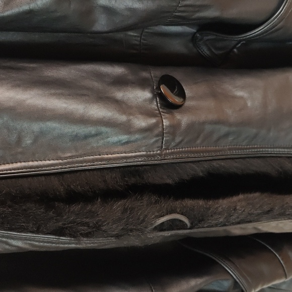 Lambskin leather jacket with real fur collar - Picture 8 of 8